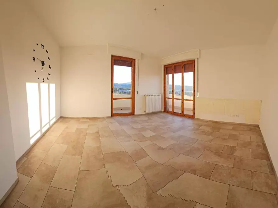 Immagine 30 di Appartamento in vendita  a Collesalvetti