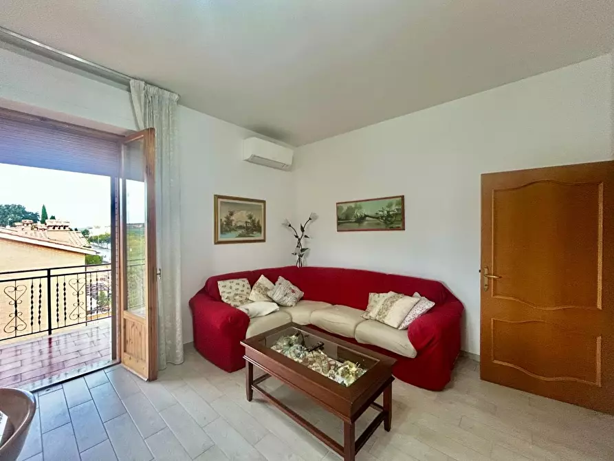 Immagine 10 di Porzione di casa in vendita  a Asciano