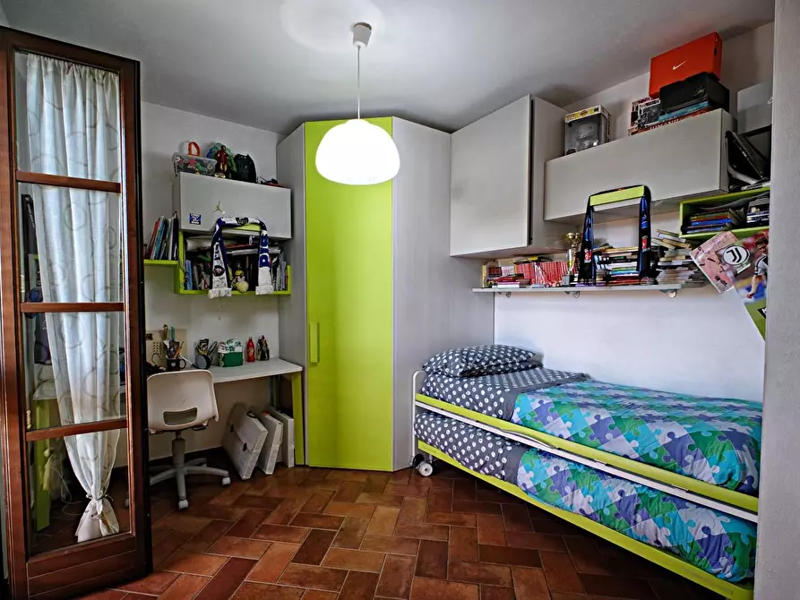 Immagine 17 di Villetta a schiera in vendita  a Cascina