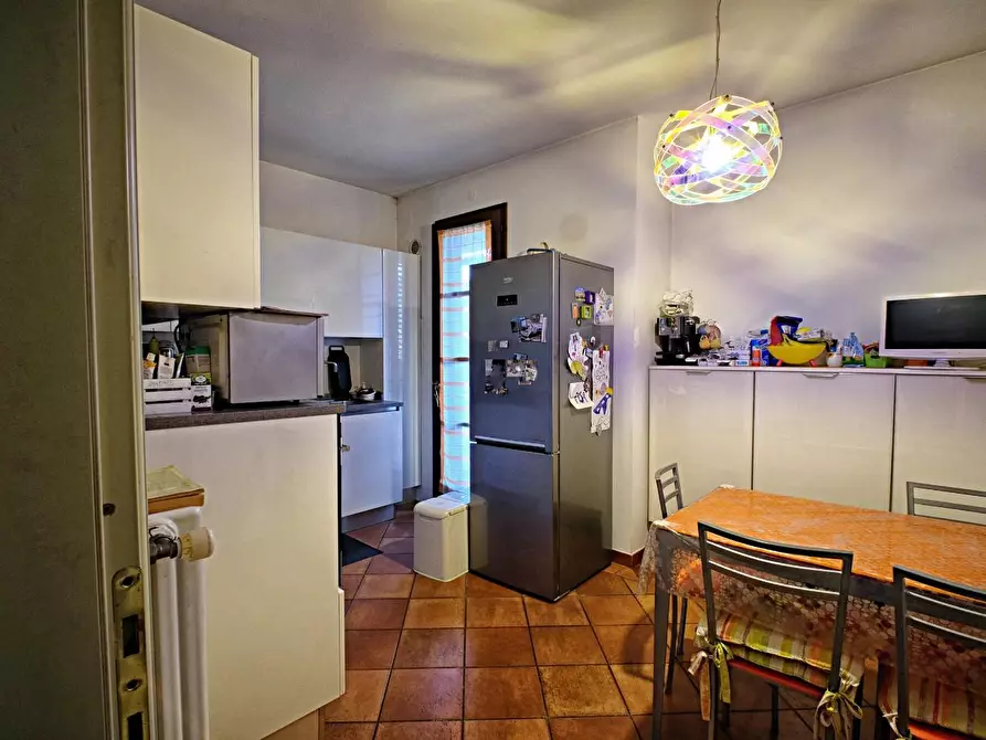 Immagine 7 di Villetta a schiera in vendita  a Cascina