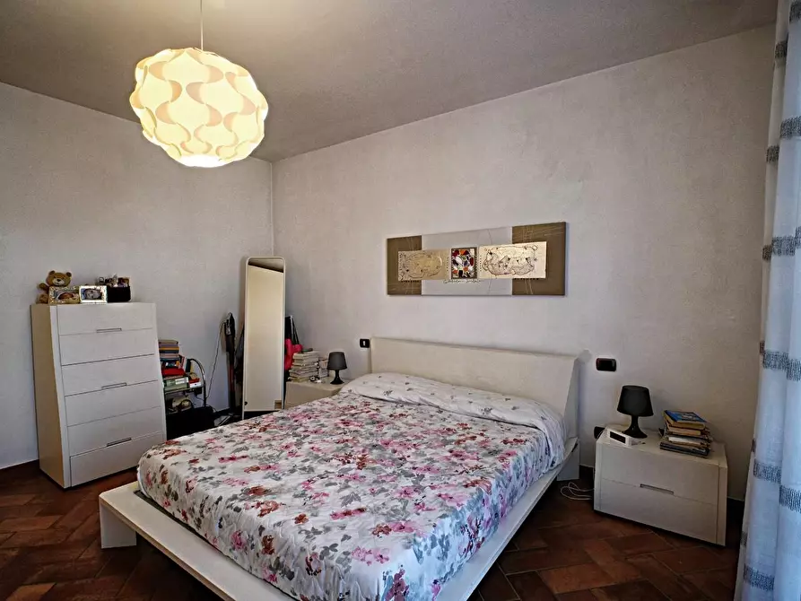 Immagine 10 di Villetta a schiera in vendita  a Cascina