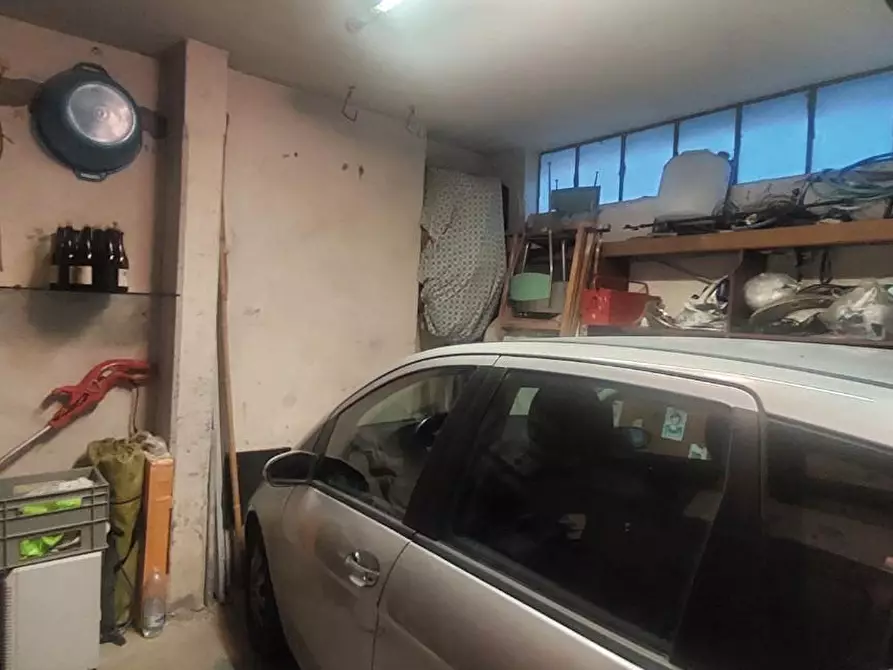 Immagine 17 di Appartamento in vendita  a Carrara