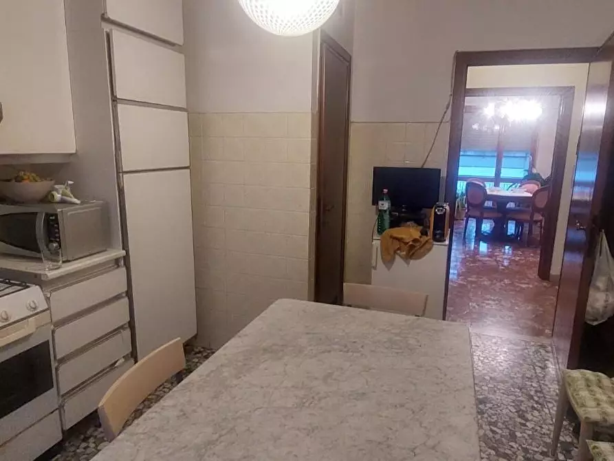 Immagine 22 di Appartamento in vendita  a Carrara