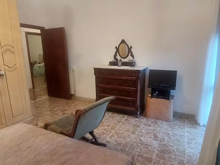 Immagine 9 di Appartamento in vendita  a Carrara