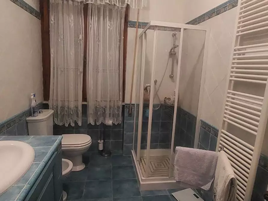 Immagine 16 di Appartamento in vendita  a Carrara