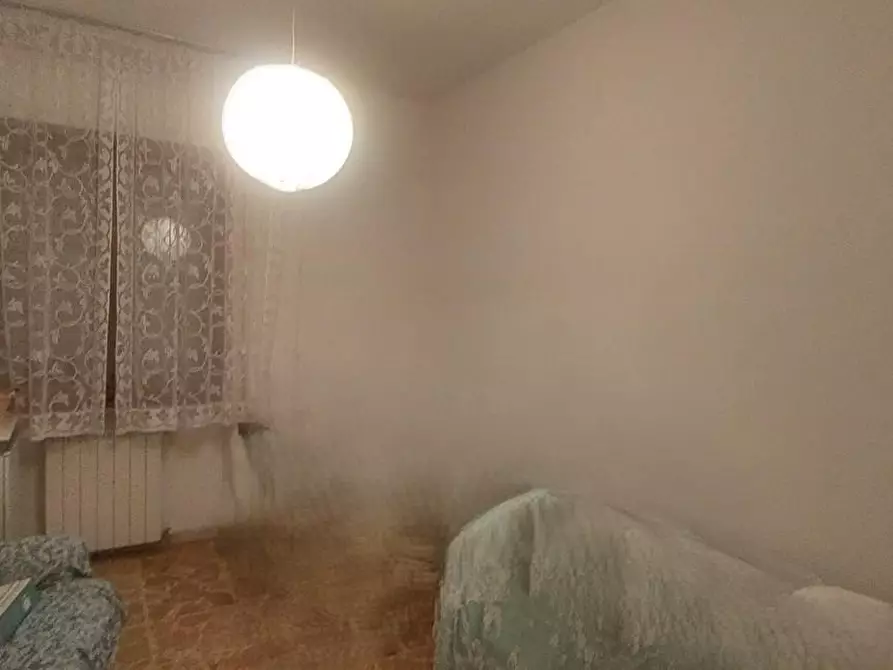 Immagine 10 di Appartamento in vendita  a Carrara