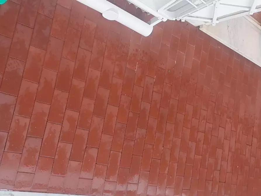 Immagine 13 di Appartamento in vendita  a Carrara