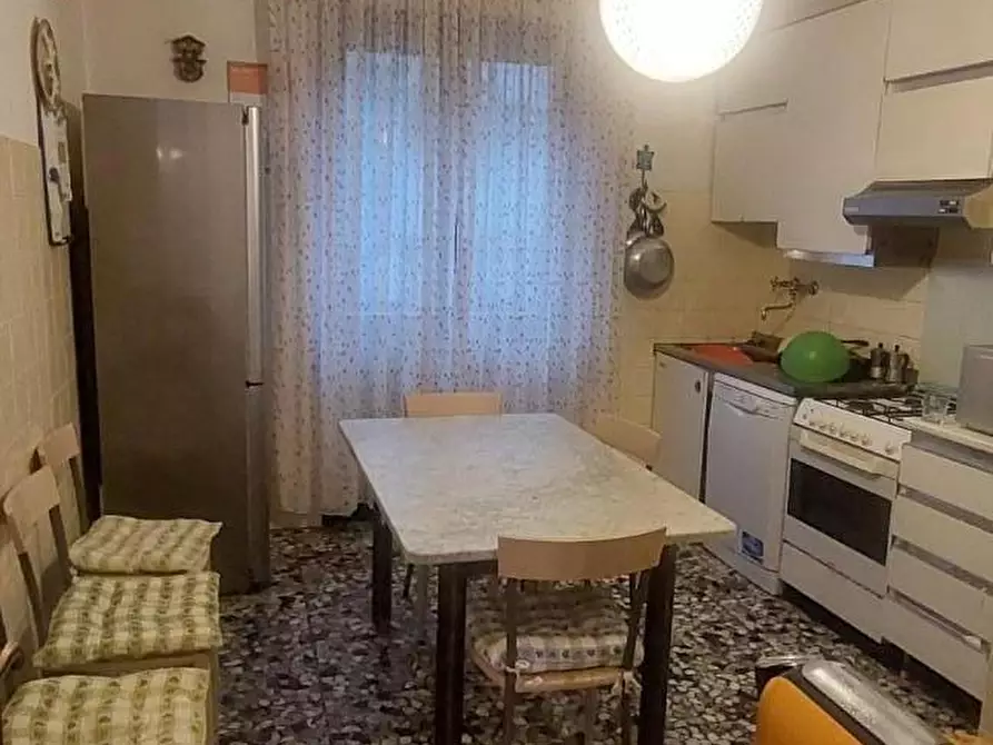 Immagine 21 di Appartamento in vendita  a Carrara