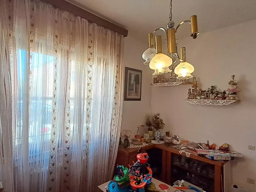 Immagine 13 di Villa in vendita  a Cecina