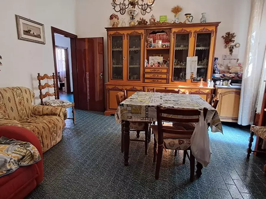 Immagine 9 di Villa in vendita  a Cecina