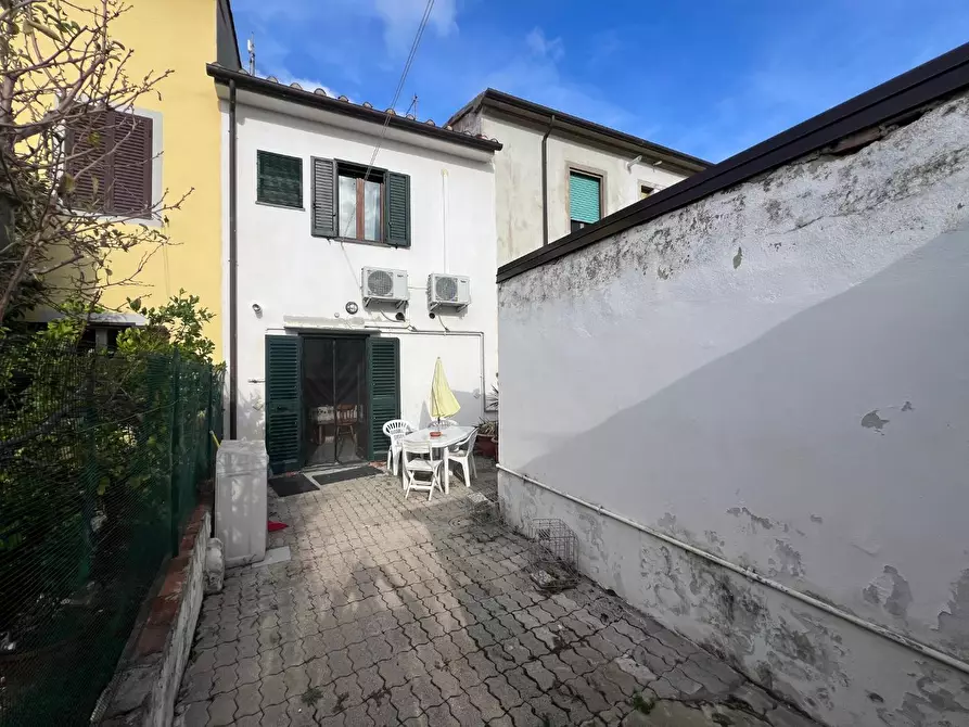 Immagine 29 di Terratetto in vendita  a Cascina