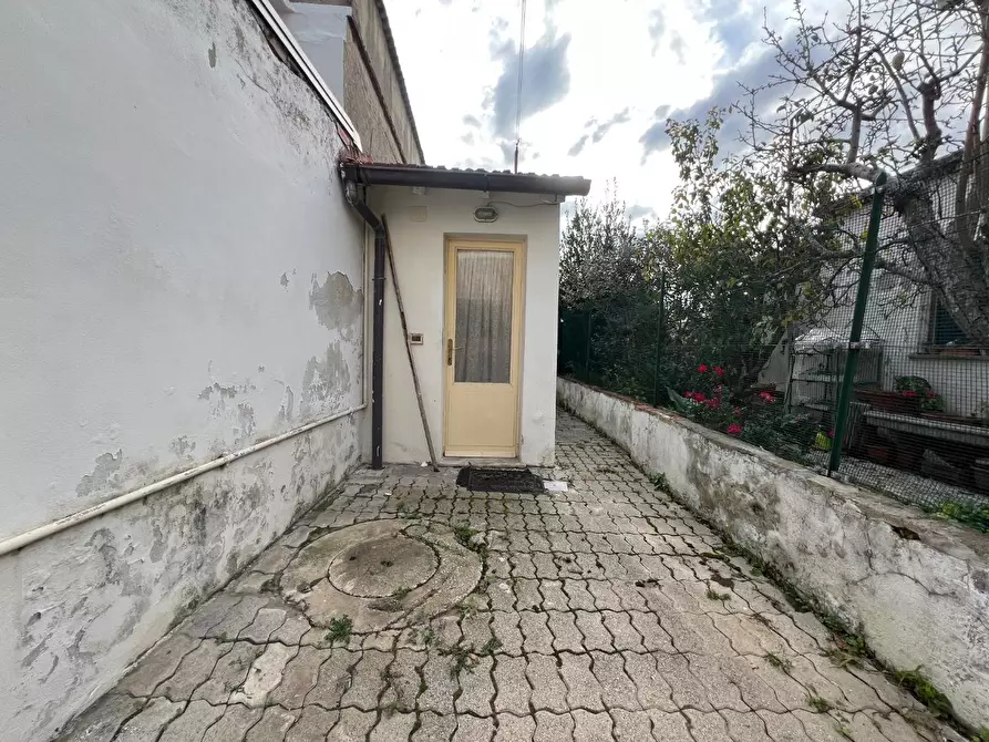 Immagine 26 di Terratetto in vendita  a Cascina