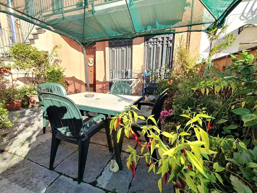 Immagine 25 di Appartamento in vendita  a Lucca