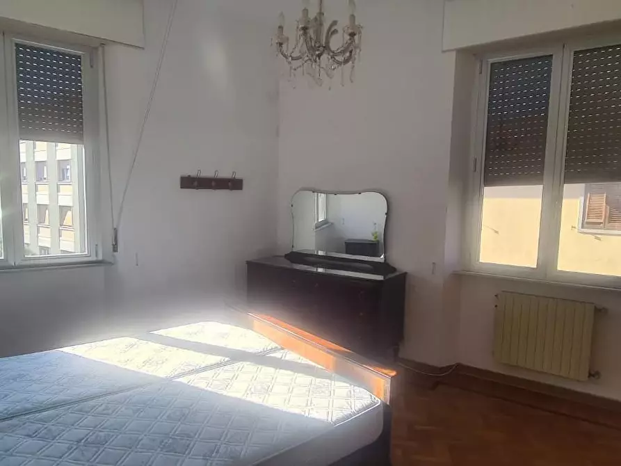 Immagine 5 di Appartamento in vendita  a Livorno