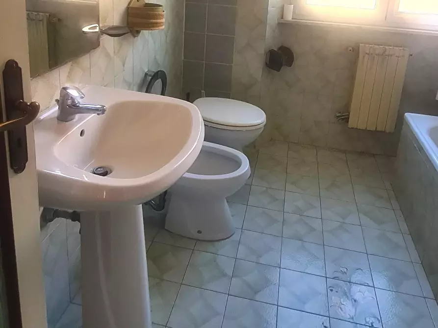 Immagine 16 di Appartamento in vendita  a Livorno