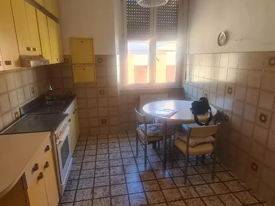 Immagine 13 di Appartamento in vendita  a Livorno