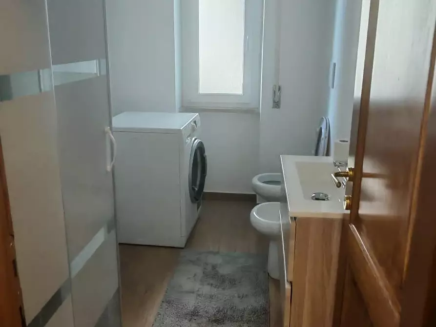 Immagine 2 di Appartamento in affitto  a La Spezia