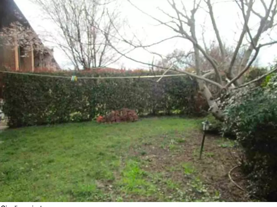 Immagine 2 di Appartamento in vendita  a Pavia