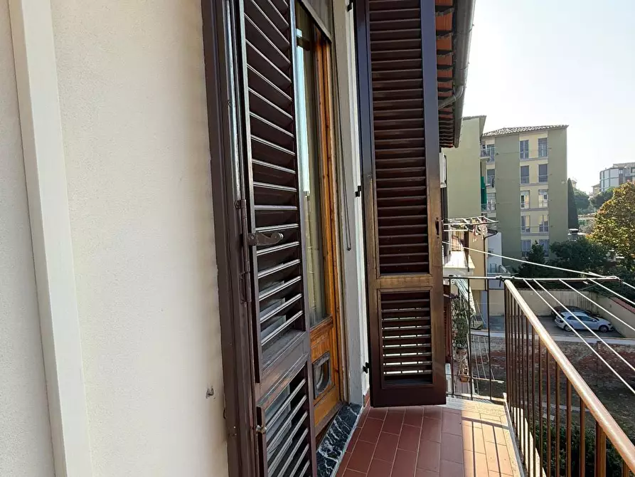 Immagine 17 di Appartamento in vendita  a Firenze