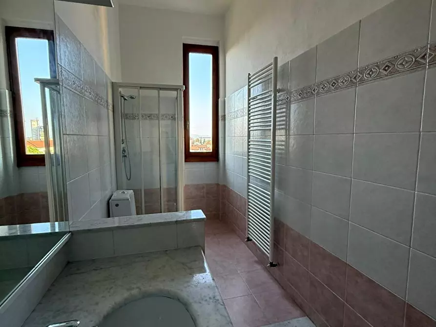 Immagine 27 di Appartamento in vendita  a Firenze