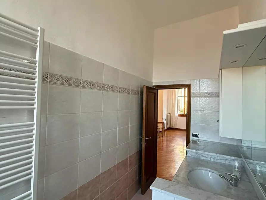 Immagine 26 di Appartamento in vendita  a Firenze
