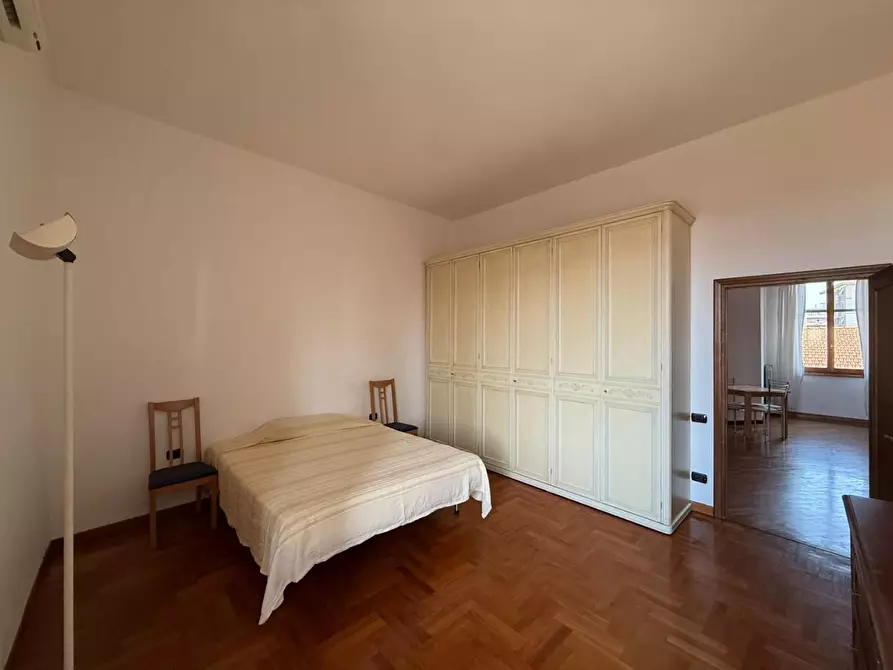 Immagine 13 di Appartamento in vendita  a Firenze