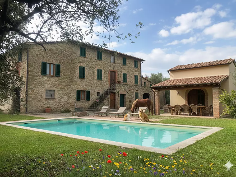 Immagine 1 di Rustico / casale in vendita  a Capannori