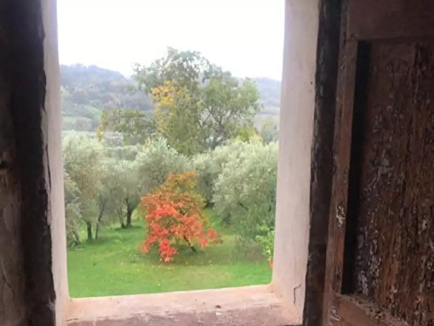 Immagine 1 di Rustico / casale in vendita  a Capannori