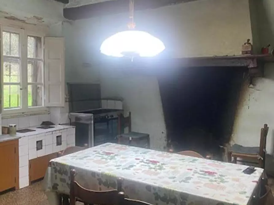 Immagine 17 di Rustico / casale in vendita  a Capannori