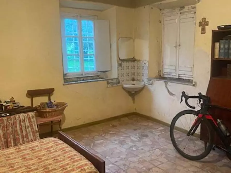 Immagine 15 di Rustico / casale in vendita  a Capannori