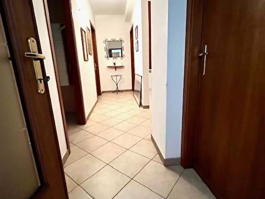 Immagine 38 di Appartamento in vendita  a Cascina