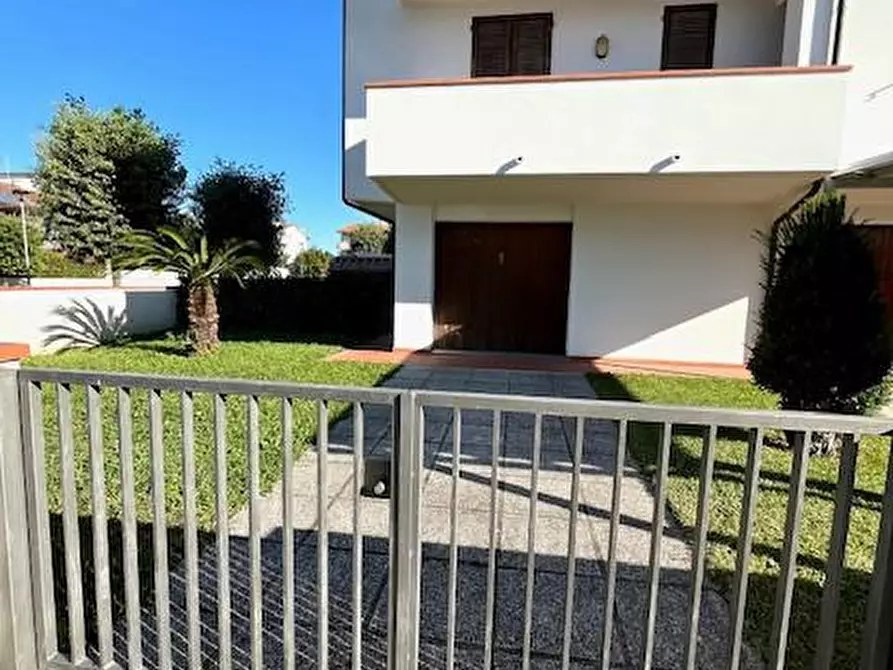 Immagine 3 di Appartamento in vendita  a Cascina