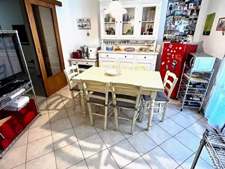 Immagine 48 di Appartamento in vendita  a Cascina