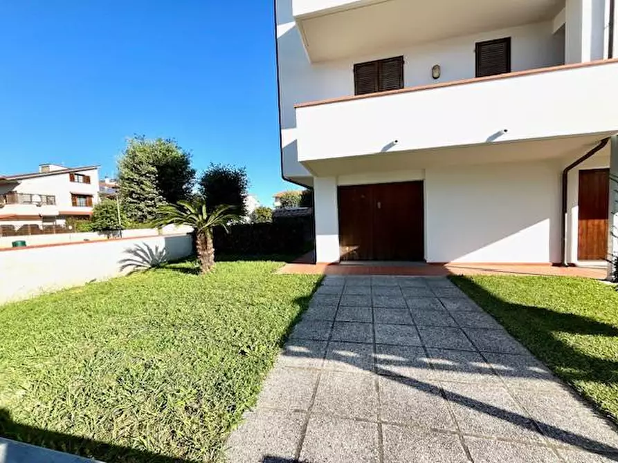 Immagine 7 di Appartamento in vendita  a Cascina