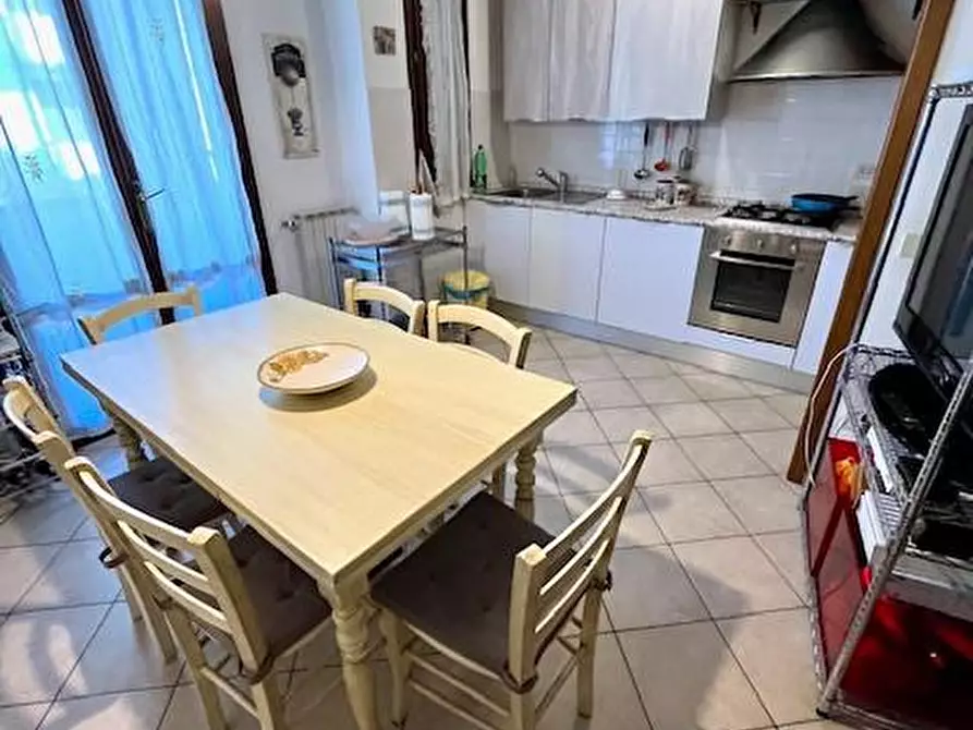 Immagine 45 di Appartamento in vendita  a Cascina