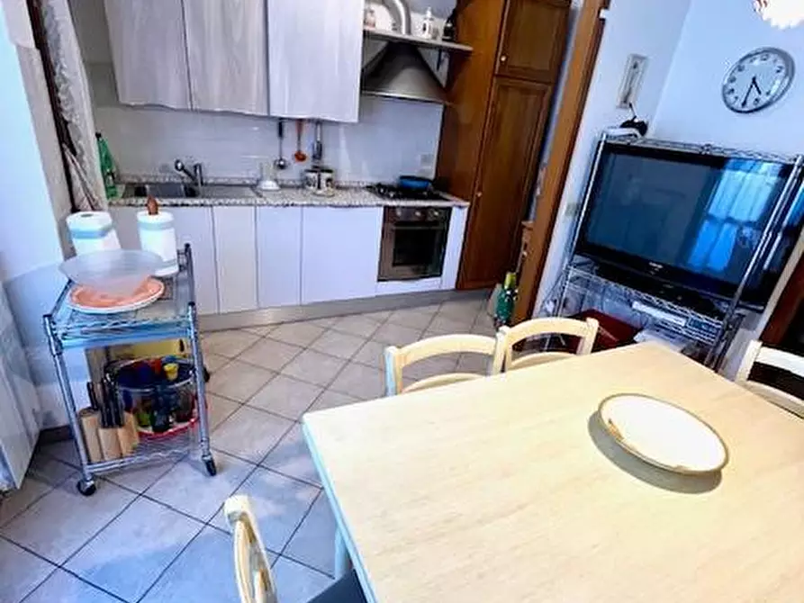 Immagine 46 di Appartamento in vendita  a Cascina