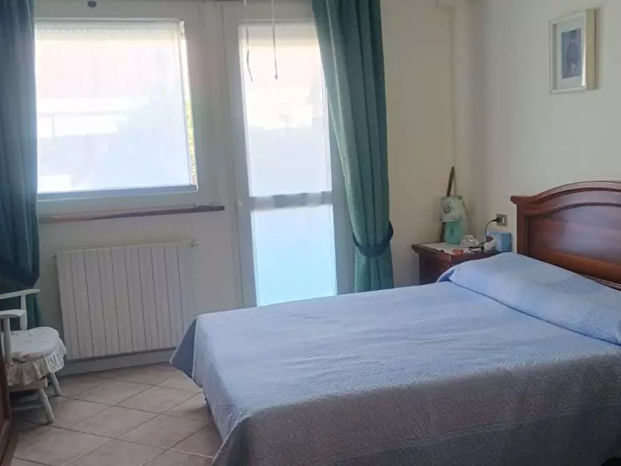 Immagine 25 di Mansarda in vendita  a Viareggio