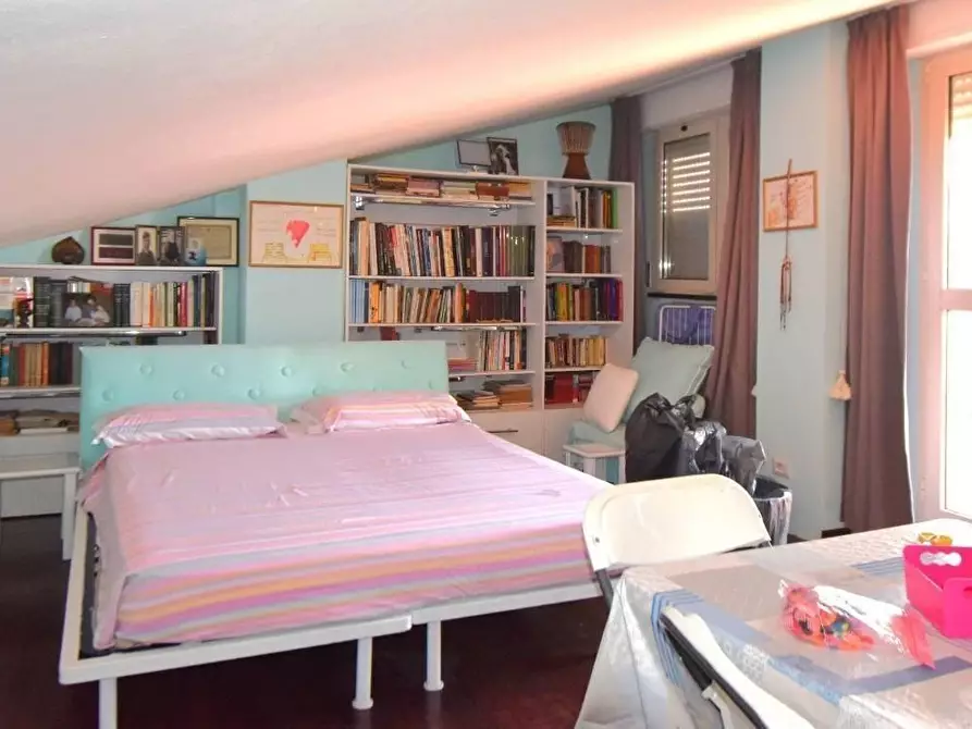 Immagine 28 di Mansarda in vendita  a Viareggio