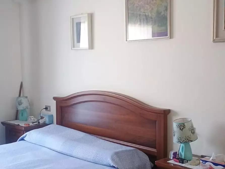 Immagine 23 di Mansarda in vendita  a Viareggio