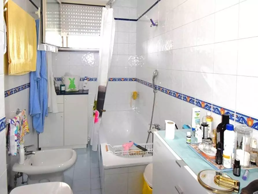 Immagine 18 di Mansarda in vendita  a Viareggio