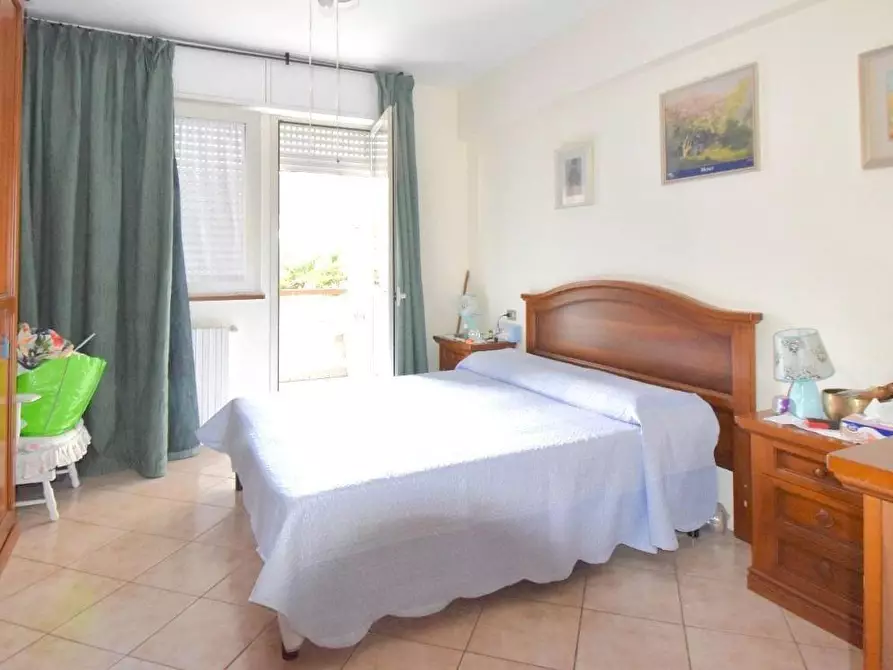 Immagine 24 di Mansarda in vendita  a Viareggio