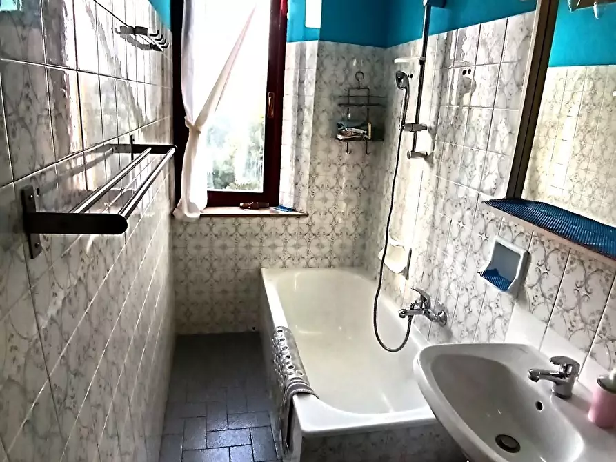 Immagine 14 di Appartamento in vendita  a Colle Di Val D'elsa