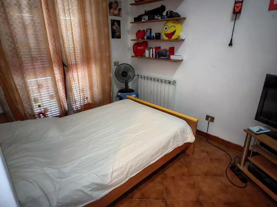 Immagine 7 di Porzione di casa in vendita  a Castelnuovo Magra