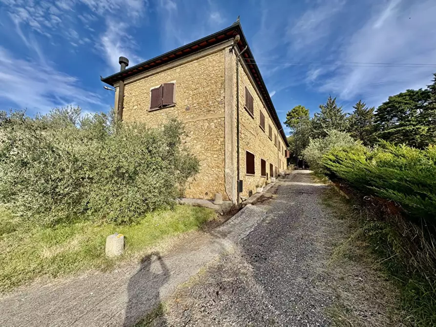 Immagine 17 di Villa in vendita  a San Gimignano