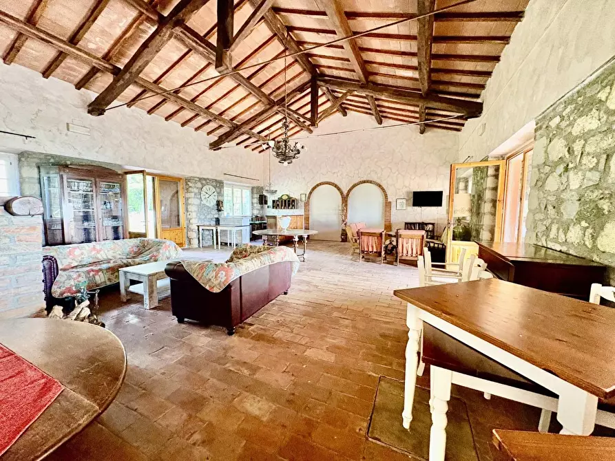 Immagine 51 di Villa in vendita  a San Gimignano