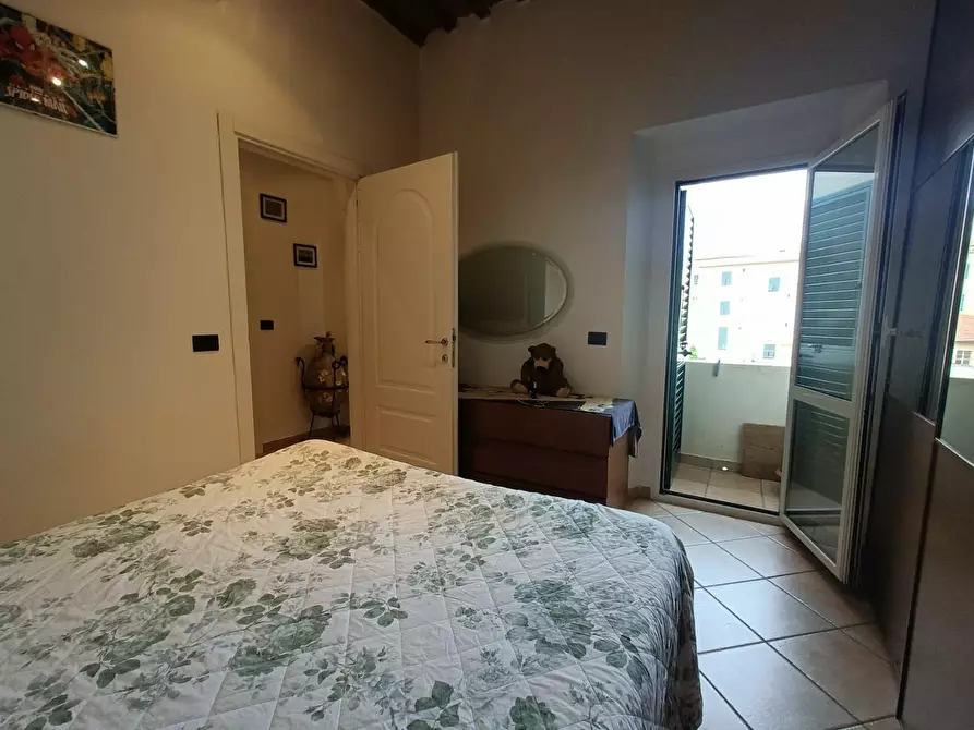 Immagine 12 di Appartamento in vendita  a Livorno