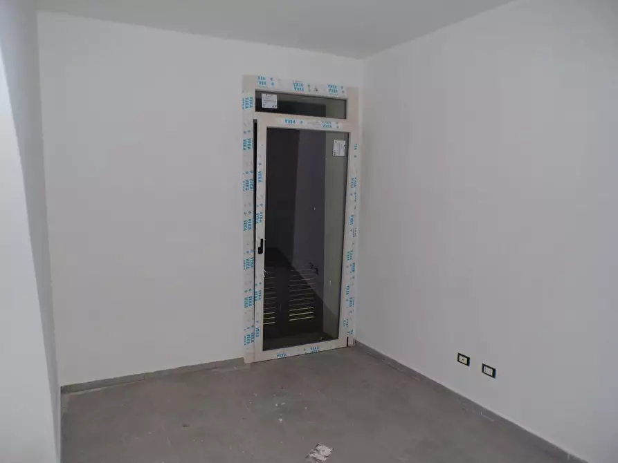 Immagine 2 di Appartamento in vendita  a Cascina