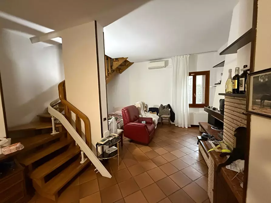 Immagine 11 di Appartamento in affitto  a Calcinaia