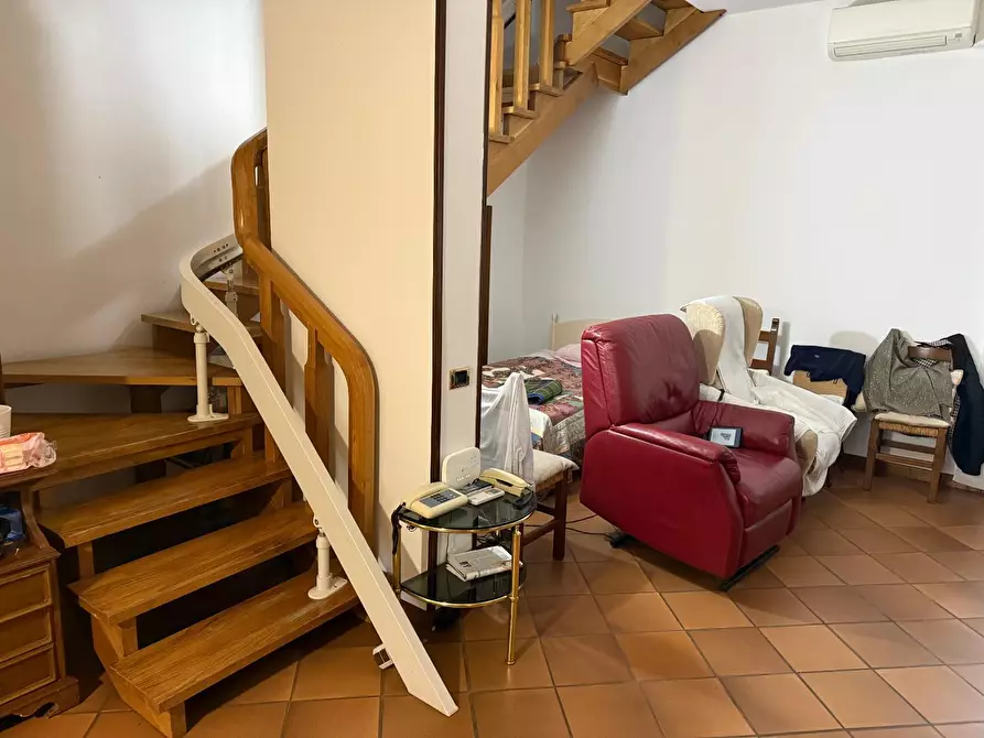 Immagine 5 di Appartamento in affitto  a Calcinaia