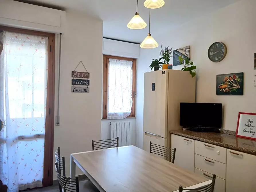 Immagine 6 di Appartamento in vendita  a Cascina